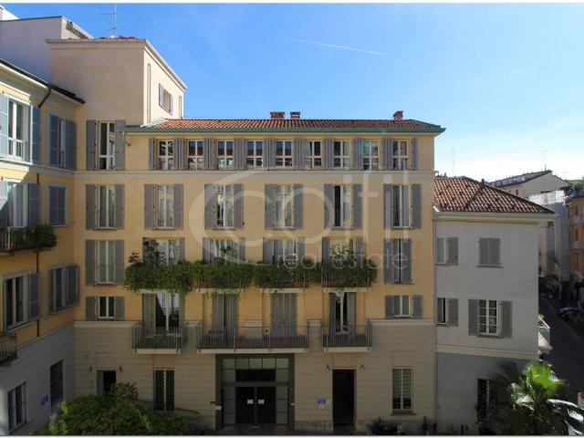 Locale Commerciale in affitto a Centro storico, Milano