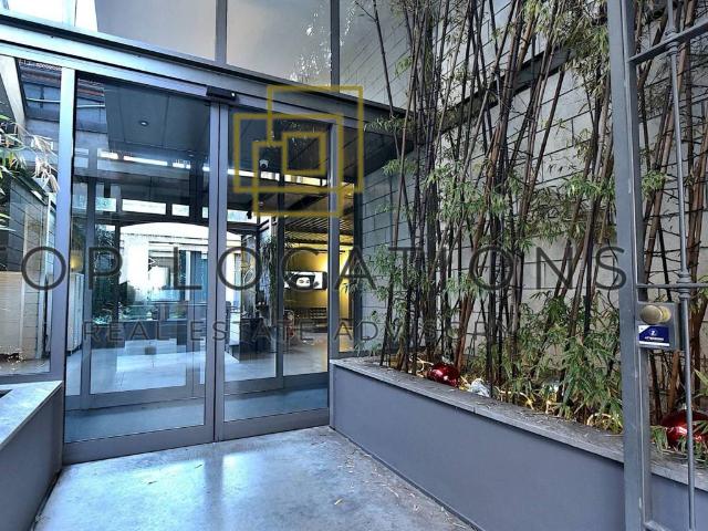 Locale Commerciale in affitto a Ticinese, Milano