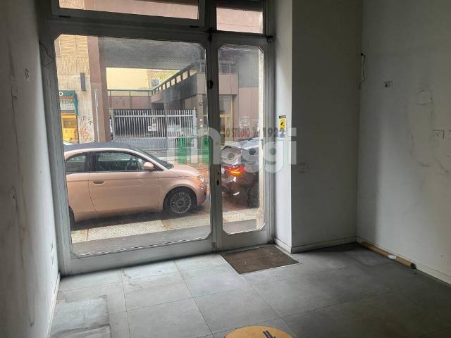 Locale Commerciale in affitto a Milano