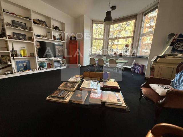 Locale Commerciale in affitto a Pagano, Milano