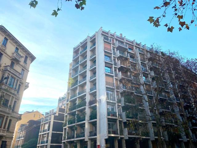 Locale Commerciale in affitto a Centro storico, Milano