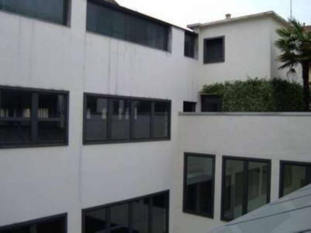 Locale Commerciale in affitto a Municipio 3, Milano