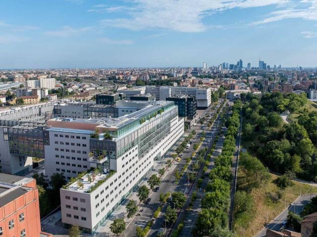 Locale Commerciale in affitto a Municipio 9, Milano
