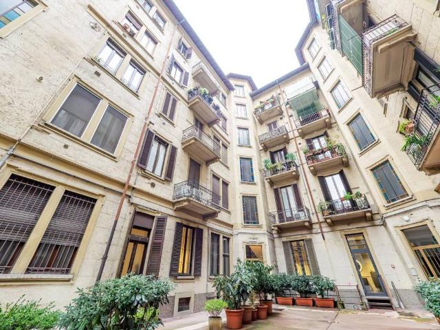 Locale Commerciale in affitto a Giardini Porta Venezia, Milano