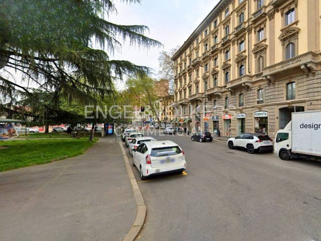 Locale Commerciale in affitto a Guastalla, Milano