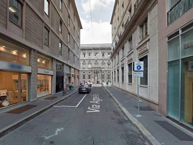 Locale Commerciale in affitto a Municipio 1, Milano