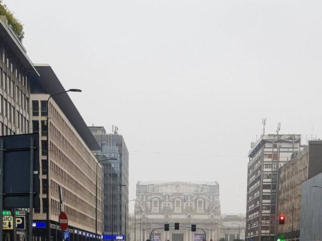 Locale Commerciale in affitto a Municipio 2, Milano