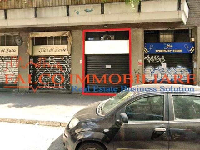 Locale Commerciale in affitto a Municipio 8 di Milano, Milano
