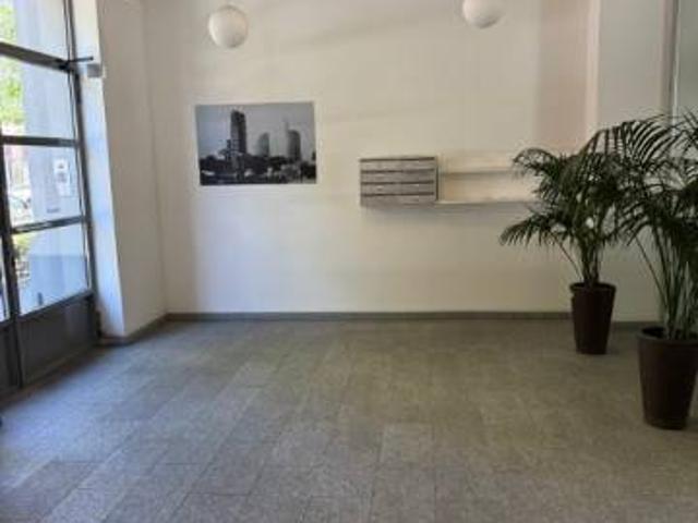 Locale Commerciale in affitto a Municipio 2, Milano