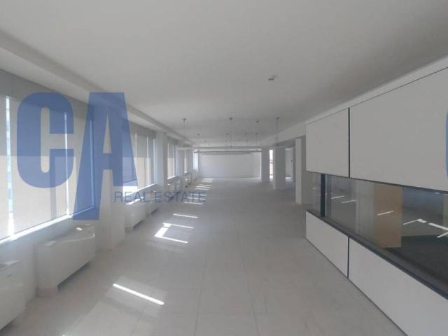 Locale Commerciale in affitto a Municipio 2, Milano