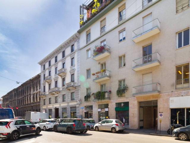 Locale Commerciale in affitto a Brera, Milano