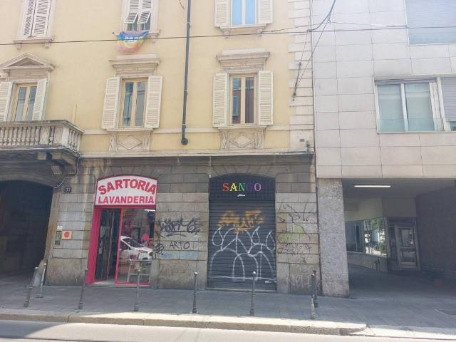 Locale Commerciale in affitto a Ticinese, Milano