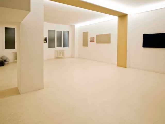 Locale Commerciale in affitto a Ticinese, Milano