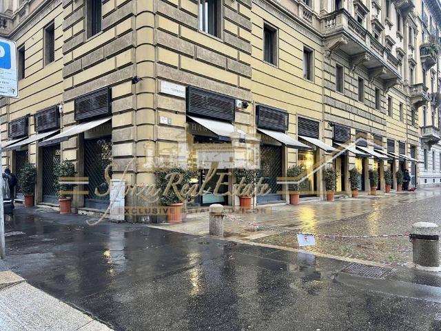 Locale Commerciale in affitto a Municipio 1, Milano