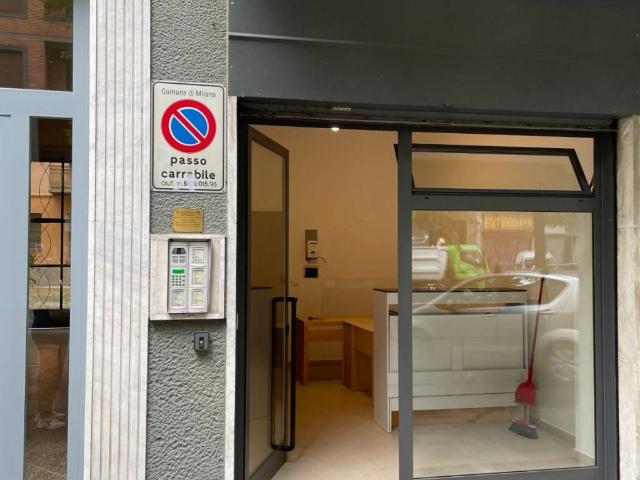 Locale Commerciale in affitto a Municipio 7, Milano