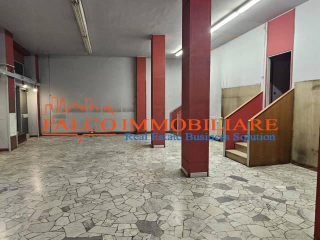 Locale Commerciale in affitto a Milano