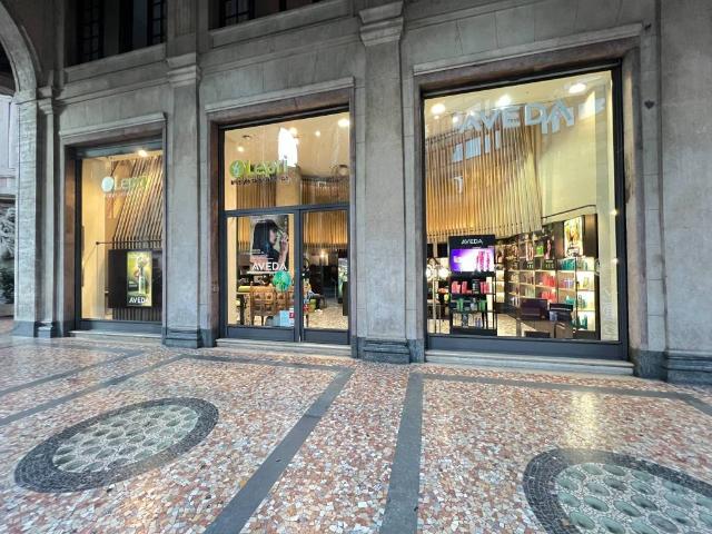 Locale Commerciale in affitto a Municipio 1, Milano