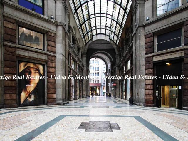 Locale Commerciale in affitto a Centro storico, Milano