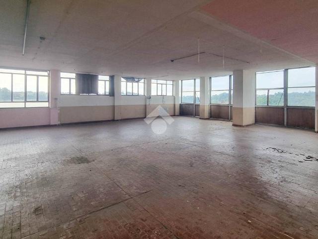 Locale Commerciale in affitto a Missaglia, Lombardia