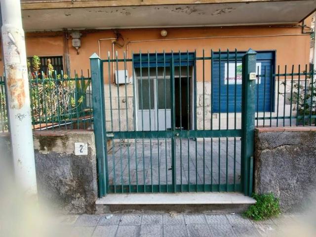 Locale Commerciale in affitto a Lineri, Misterbianco
