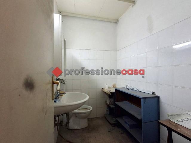 Locale Commerciale in affitto a Lineri, Misterbianco