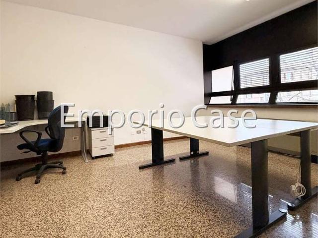 Locale Commerciale in affitto a Buon Pastore-Sant'Agnese-San Damaso, Modena