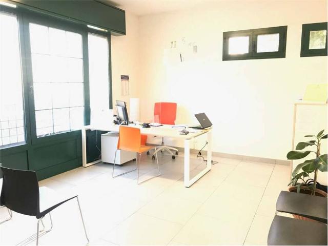 Locale Commerciale in affitto a San Faustino-Madonnina-Quattroville, Modena