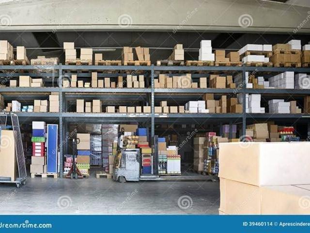 Locale Commerciale in affitto a Crocetta-San Lazzaro-Modena Est, Modena