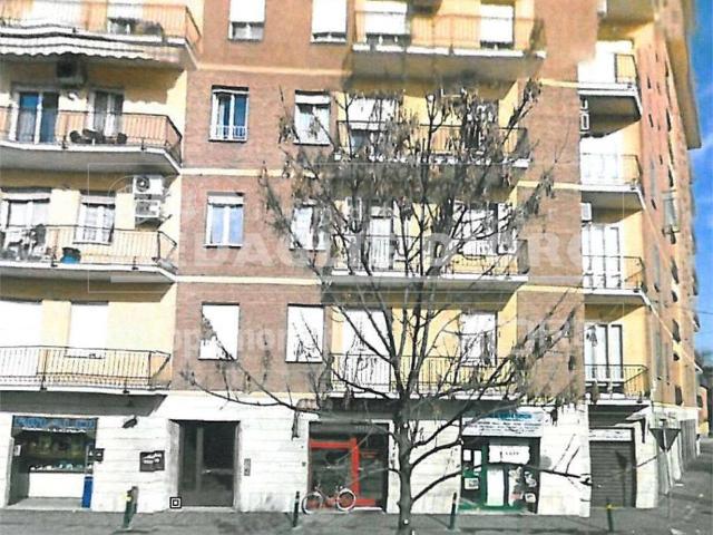 Locale Commerciale in affitto a Buon Pastore-Sant'Agnese-San Damaso, Modena