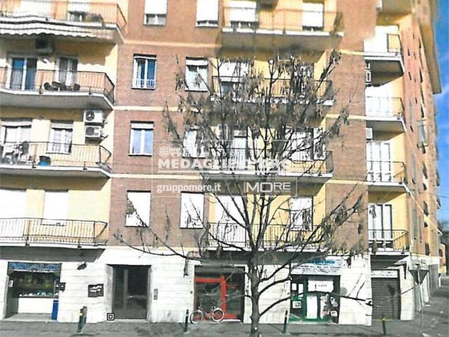 Locale Commerciale in affitto a Buon Pastore-Sant'Agnese-San Damaso, Modena