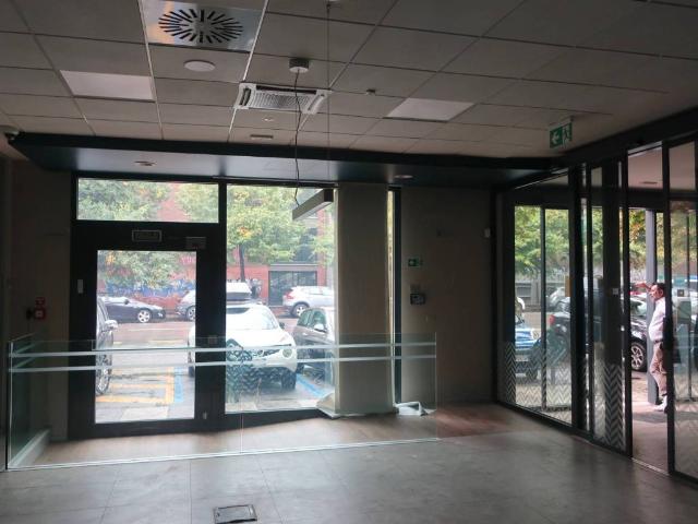 Locale Commerciale in affitto a Centro Storico, Modena