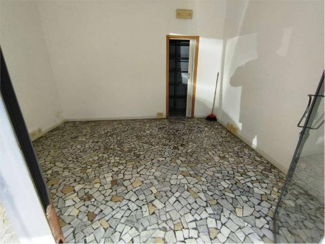 Locale Commerciale in affitto a Buon Pastore-Sant'Agnese-San Damaso, Modena