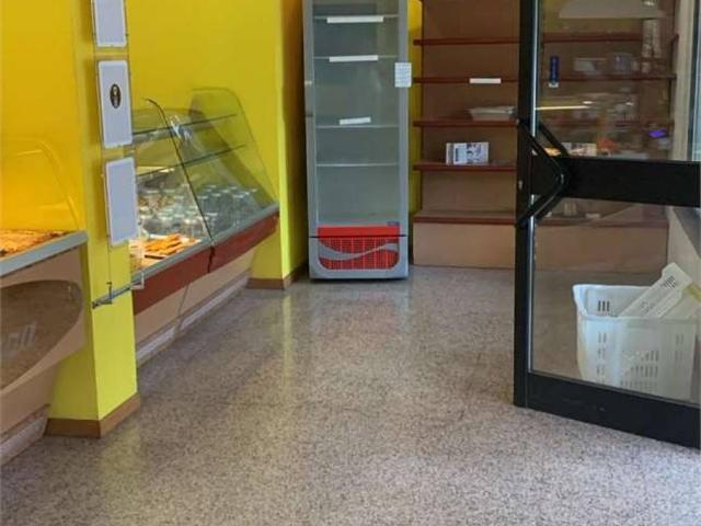 Locale Commerciale in affitto a Crocetta-San Lazzaro-Modena Est, Modena