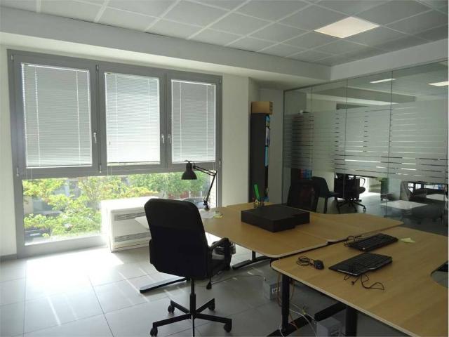 Locale Commerciale in affitto a Centro Storico, Modena