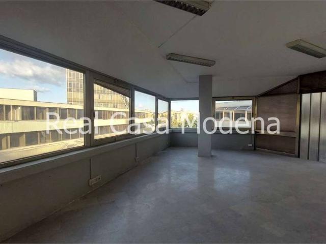 Locale Commerciale in affitto a San Faustino, Modena