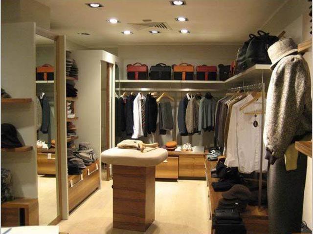 Locale Commerciale in affitto a Centro Storico, Modena