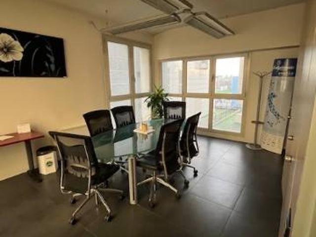 Locale Commerciale in affitto a Mulini Nuovi, Modena