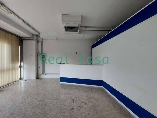 Locale Commerciale in affitto a Modena, Reggio Emilia