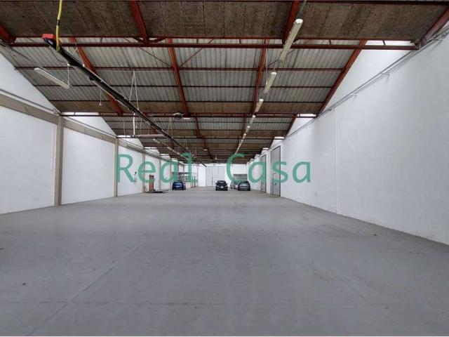 Locale Commerciale in affitto a Modena, Reggio Emilia