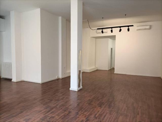 Locale Commerciale in affitto a Modena, Reggio Emilia