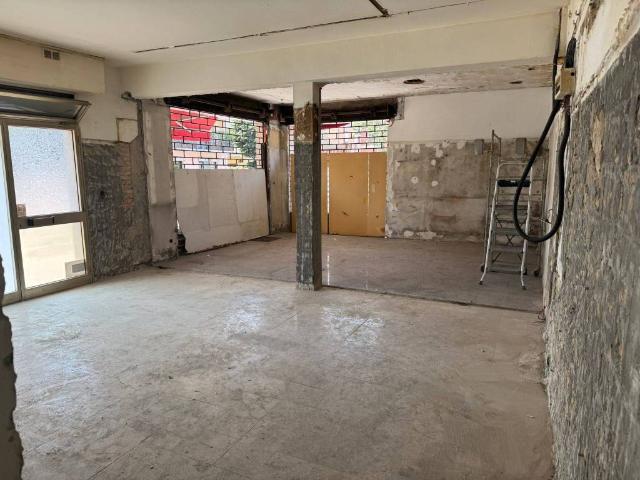 Locale Commerciale in affitto a Buon Pastore, Modena