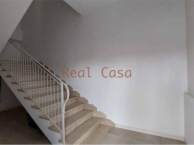 Locale Commerciale in affitto a Modena, Reggio Emilia