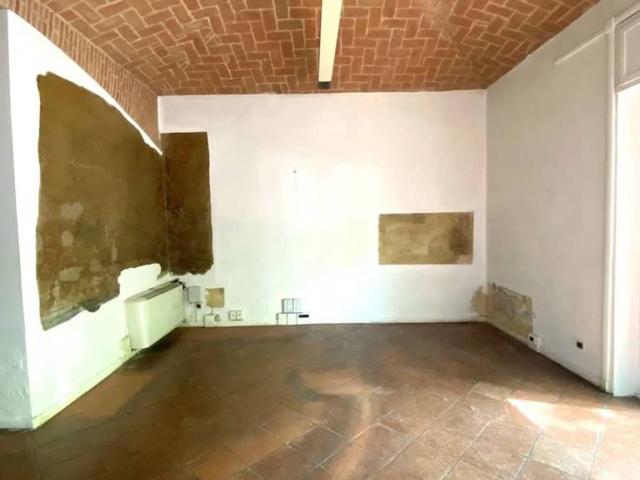 Locale Commerciale in affitto a Modena, Reggio Emilia