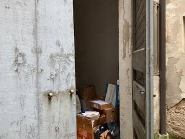 Locale Commerciale in affitto a Centro Storico, Modena