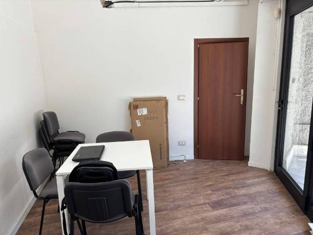 Locale Commerciale in affitto a Sant'Agnese, Modena