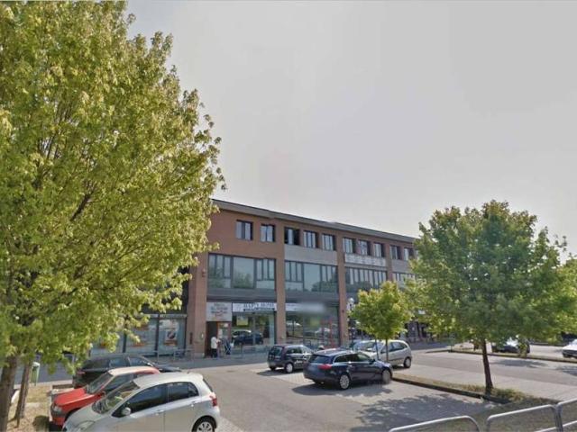 Locale Commerciale in affitto a Crocetta-San Lazzaro-Modena Est, Modena
