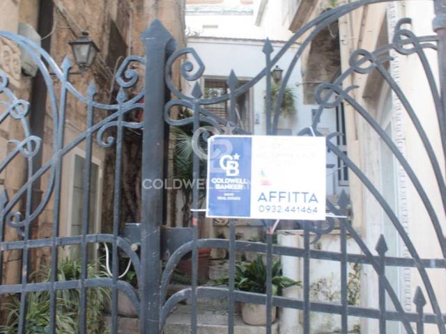 Locale Commerciale in affitto a Modica Alta, Marina Di Modica