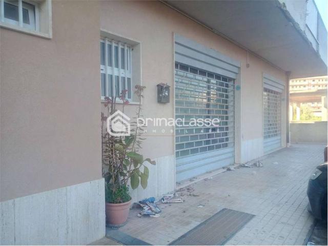Locale Commerciale in affitto a Modica