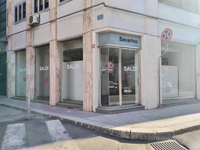 Locale Commerciale in affitto a Modica Alta, Marina Di Modica