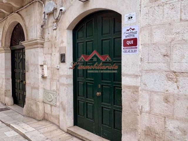 Locale Commerciale in affitto a Puglia, Bari